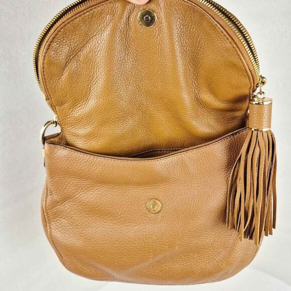 Michael Kors Bedford Handbag Purse Tassel Crossbody Tan Pebble Leather Gold - Picture 9 of 16